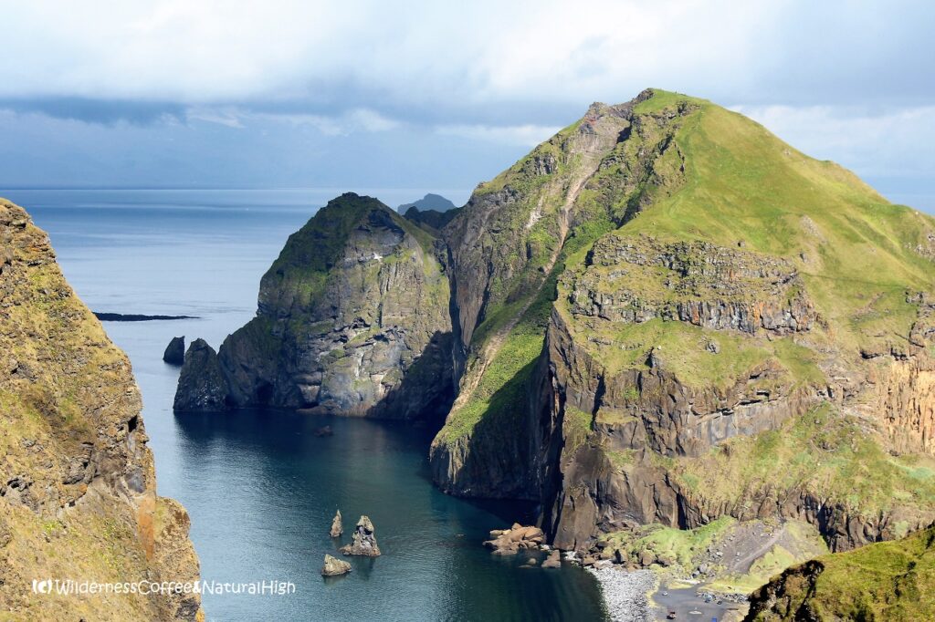 Heimaklettur, the Home Rock Heimaklettur, the Home Rock of Vestmannaeyjar, Iceland.