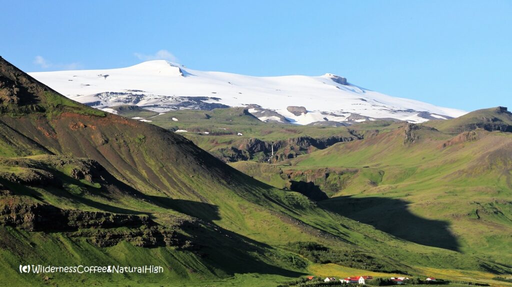 Eyjafjallajökull, the unpronounceable one IJsland tips: de Eyjafjallajökull vulkaan aan de zuidkust.