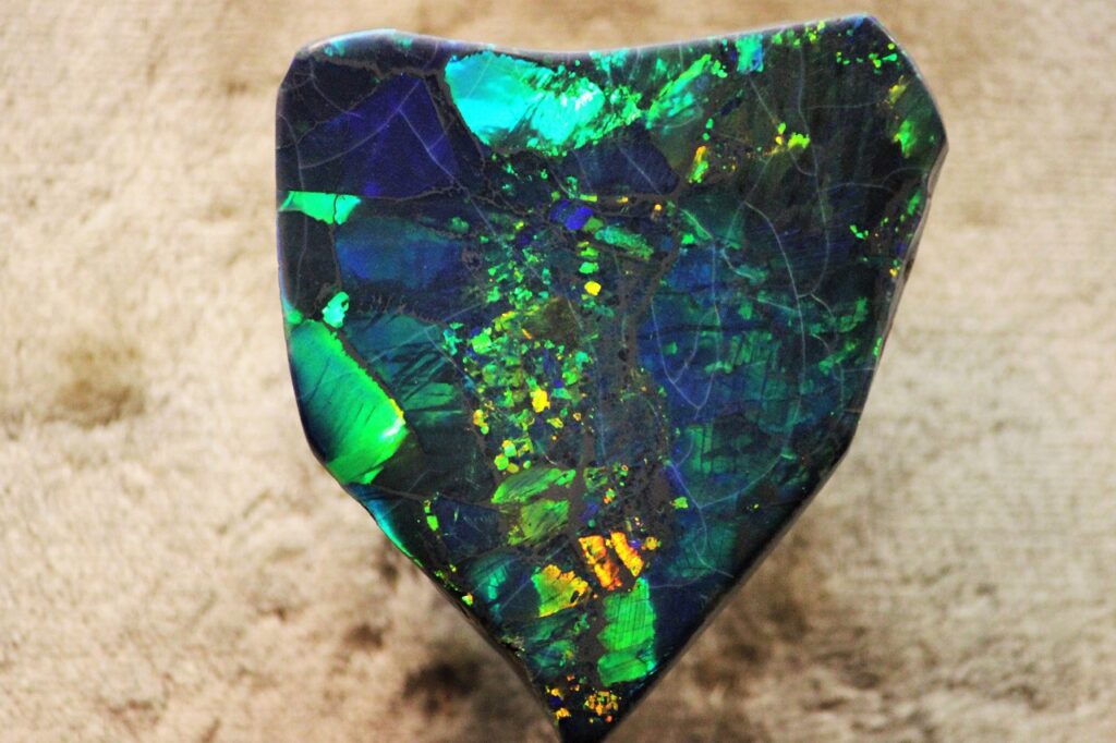 Lightning Ridge opal.