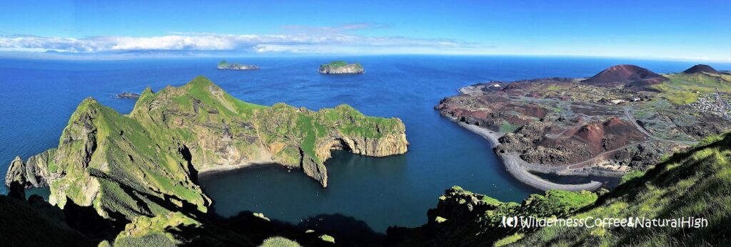 Ring of kletturs, Heimaklettur hike, Vestmannaeyjar, Iceland.