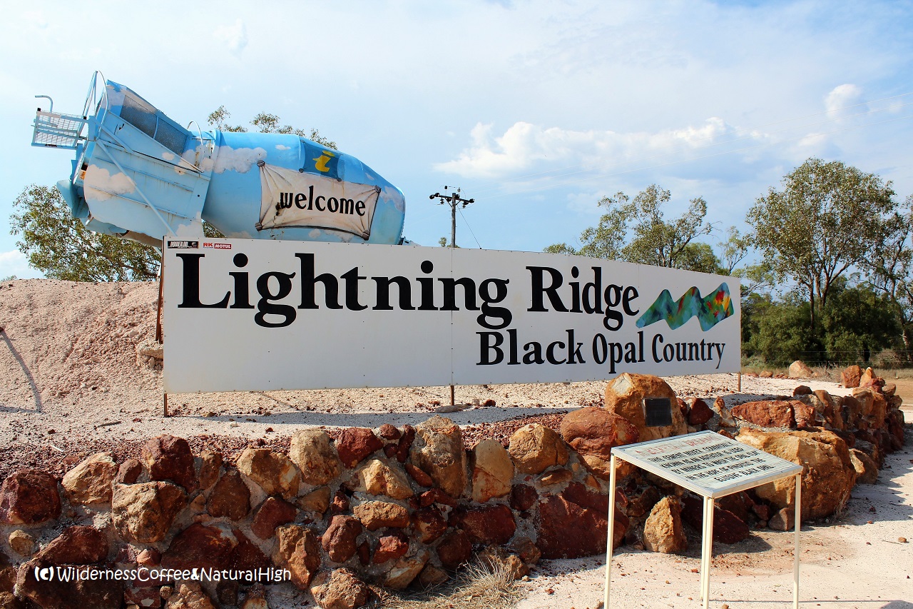 Lightning Ridge Caves The opal fields of Lightning Ridge - A trip to Outback mining towns