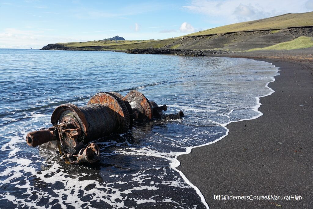 Klauf beach engine Klauf beach, Stórhöfði hike, Heimaey, Vestmannaeyjar, Iceland.