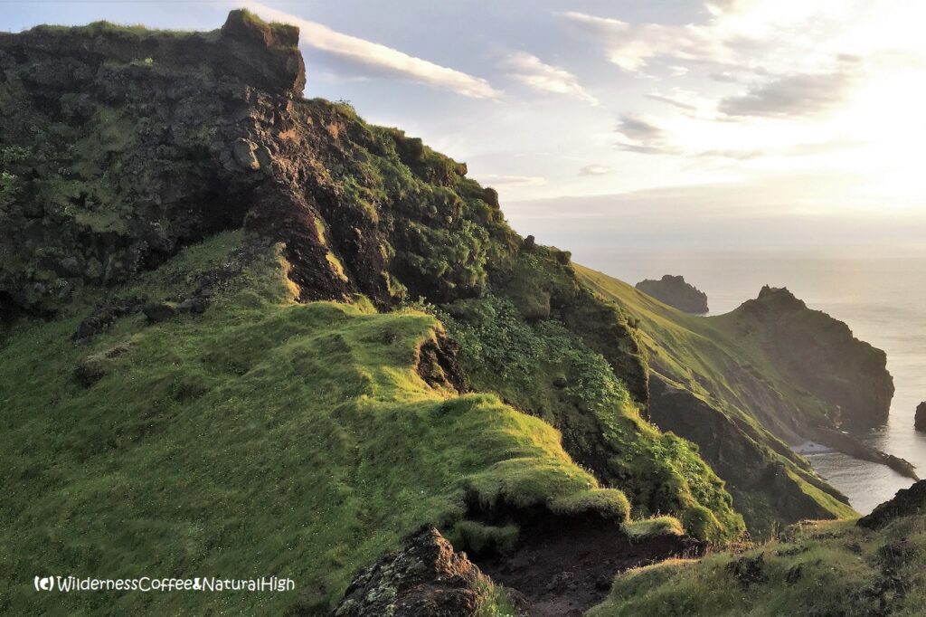 The ridge to Litla-Klif Ridge to Litla-Klif, Vestmannaeyjar, Iceland.