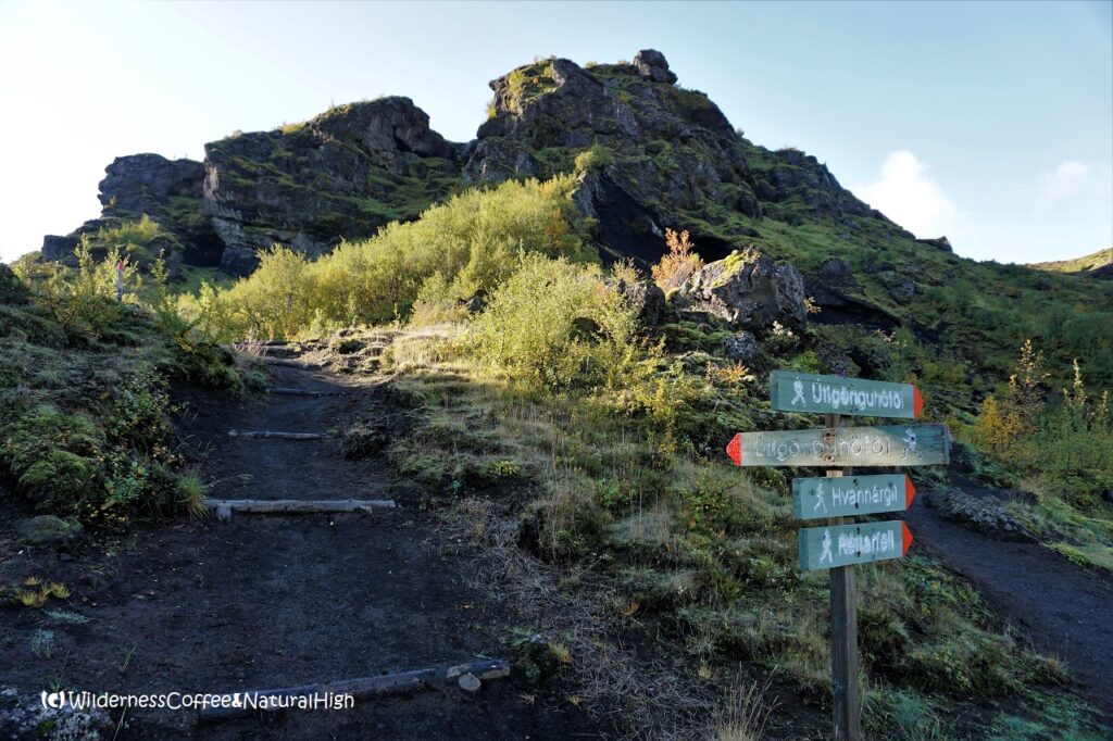 Útigönguhöfði signposts Útigönguhöfði signposts Básar, hiking route, Thórsmörk, Iceland.