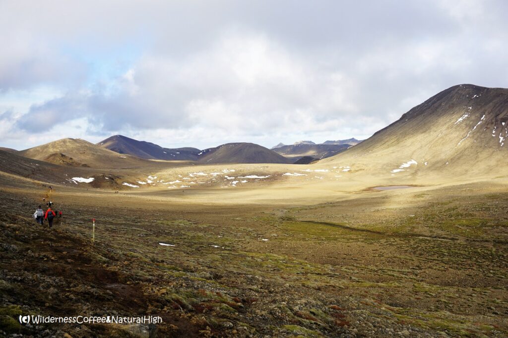 Nameless Valley, nafnlausa dal, Geldingadalur, Iceland.