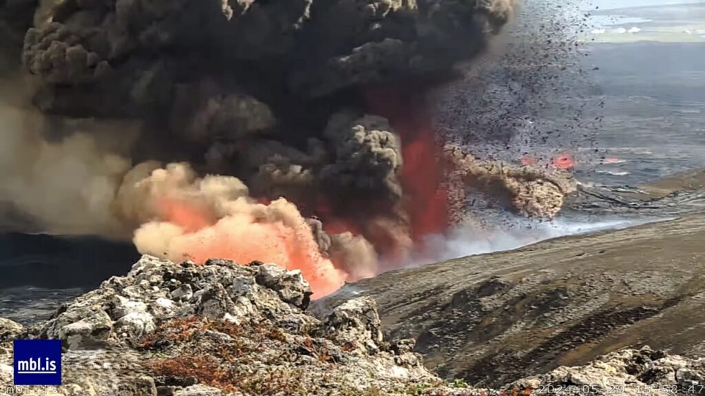 Hagafell phreatomagmatic eruption Webcam screenprint of the phreatomagmatic eruption at Hagafell on 29 May 2024, Reykjanes Peninsula, Iceland.